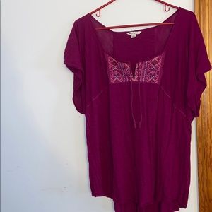 American eagle fuchsia shirt